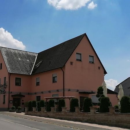Landgasthof Niebler Adelsdorf Exterior foto